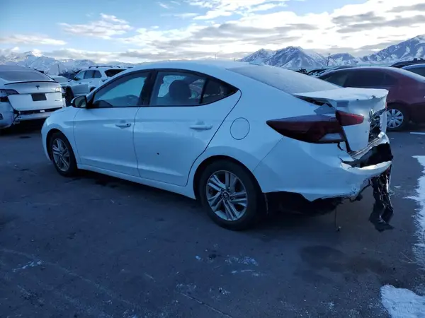 5NPD84LF3KH479067 2019 HYUNDAI ELANTRA - Image 2