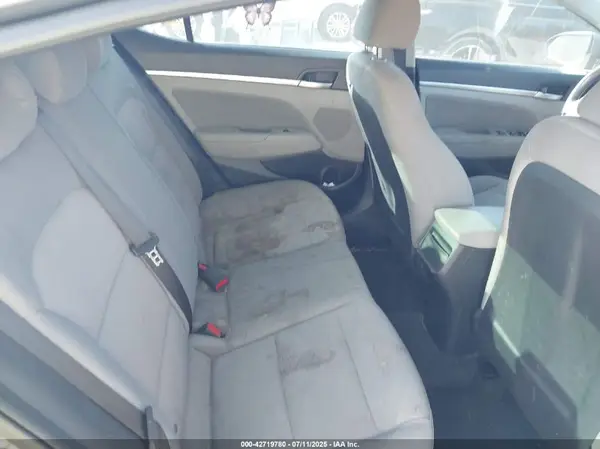 5NPD84LF3KH484379 2019 HYUNDAI ELANTRA - Image 8