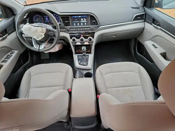 5NPD84LF3KH484575 2019 HYUNDAI ELANTRA - Image 8