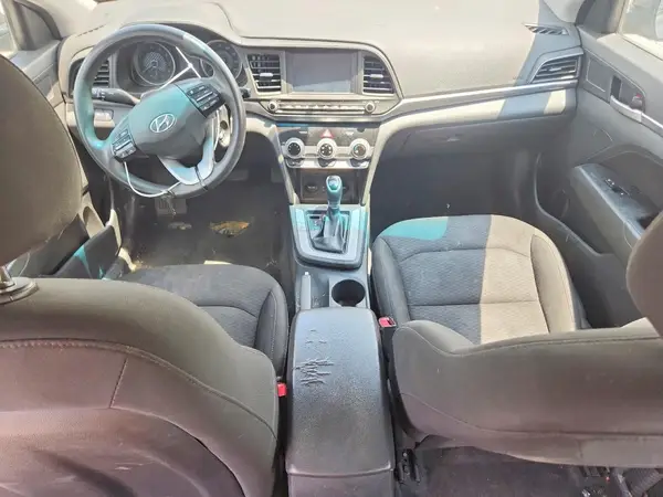 5NPD84LF3KH485564 2019 HYUNDAI ELANTRA - Image 8