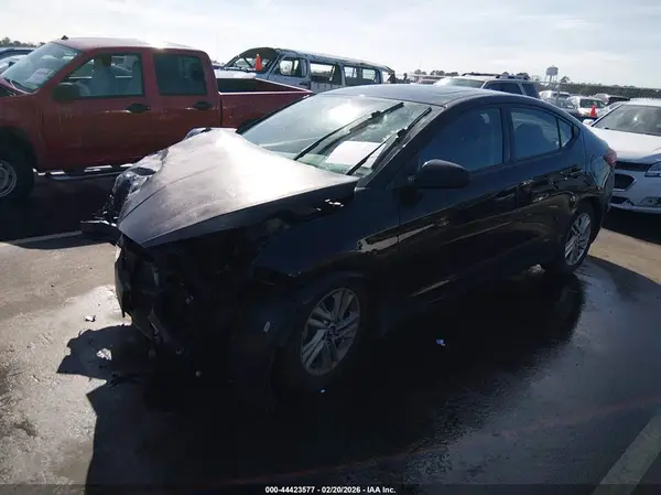5NPD84LF3KH494930 2019 HYUNDAI ELANTRA - Image 2