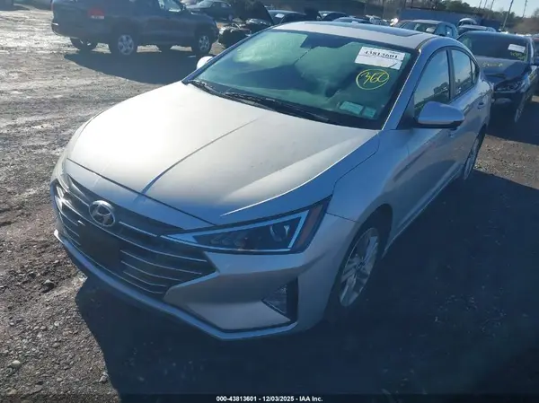 5NPD84LF3LH526311 2020 HYUNDAI ELANTRA - Image 2