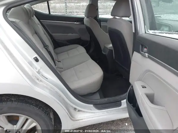 5NPD84LF3LH535865 2020 HYUNDAI ELANTRA - Image 8