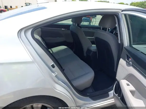 5NPD84LF3LH540242 2020 HYUNDAI ELANTRA - Image 8