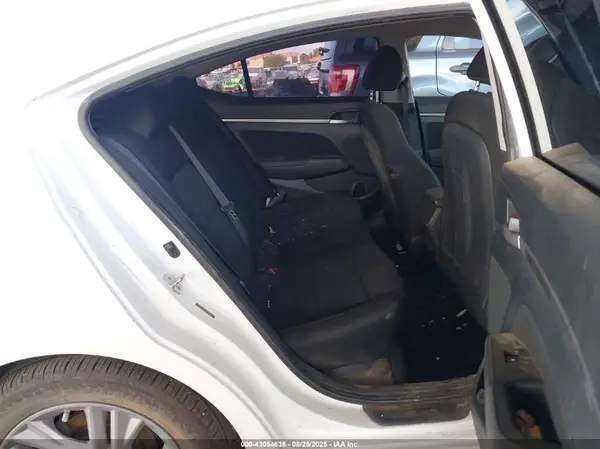 5NPD84LF3LH540578 2020 HYUNDAI ELANTRA - Image 8