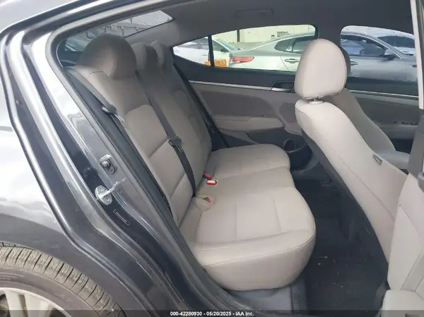 5NPD84LF3LH555873 2020 HYUNDAI ELANTRA - Image 8