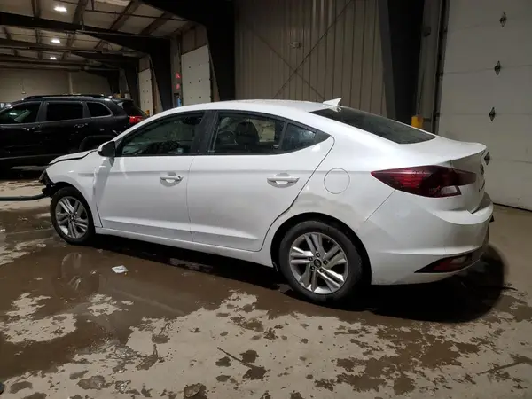 5NPD84LF3LH556568 2020 HYUNDAI ELANTRA - Image 2