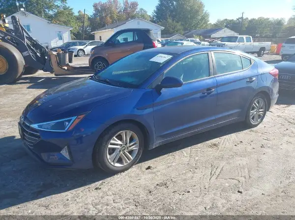 5NPD84LF3LH565447 2020 HYUNDAI ELANTRA - Image 2