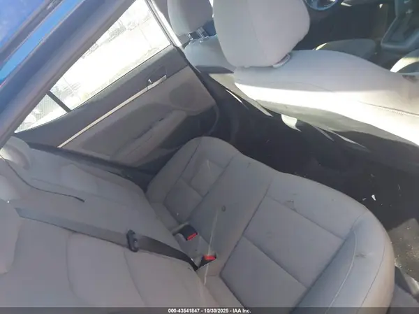 5NPD84LF3LH565447 2020 HYUNDAI ELANTRA - Image 8