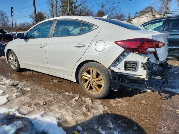 5NPD84LF3LH565786 2020 HYUNDAI ELANTRA - Image 2