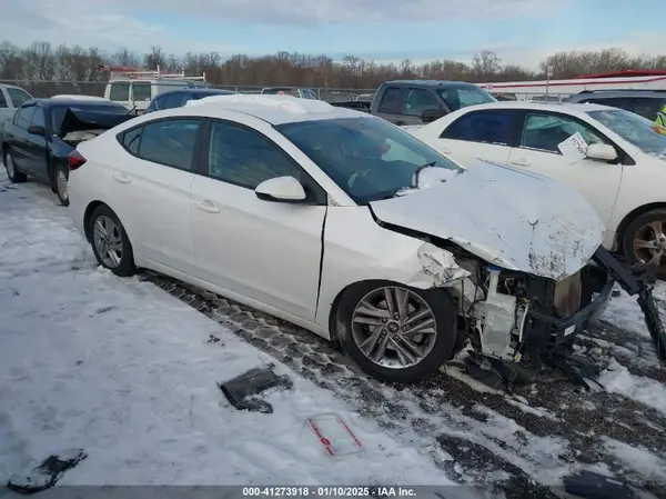 5NPD84LF3LH567439 2020 HYUNDAI ELANTRA - Image 1
