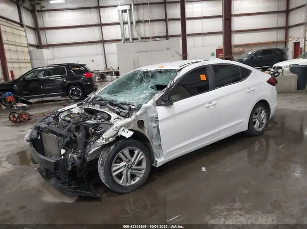 5NPD84LF3LH578926 2020 HYUNDAI ELANTRA - Image 2