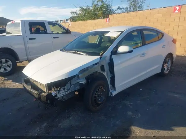5NPD84LF3LH605946 2020 HYUNDAI ELANTRA - Image 2