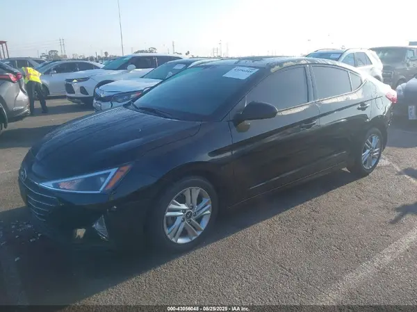 5NPD84LF3LH612895 2020 HYUNDAI ELANTRA - Image 2