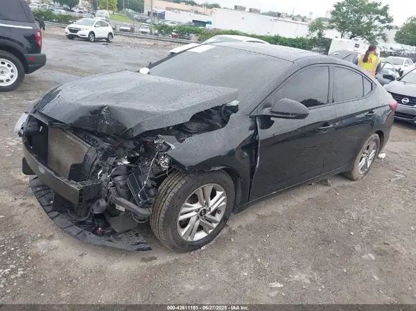 5NPD84LF3LH620883 2020 HYUNDAI ELANTRA - Image 2