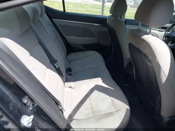 5NPD84LF3LH625761 2020 HYUNDAI ELANTRA - Image 8