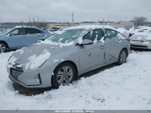 5NPD84LF3LH630393 2020 HYUNDAI ELANTRA - Image 2