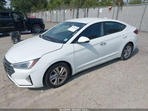 5NPD84LF3LH630586 2020 HYUNDAI ELANTRA - Image 2