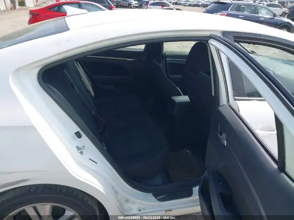 5NPD84LF3LH630586 2020 HYUNDAI ELANTRA - Image 8