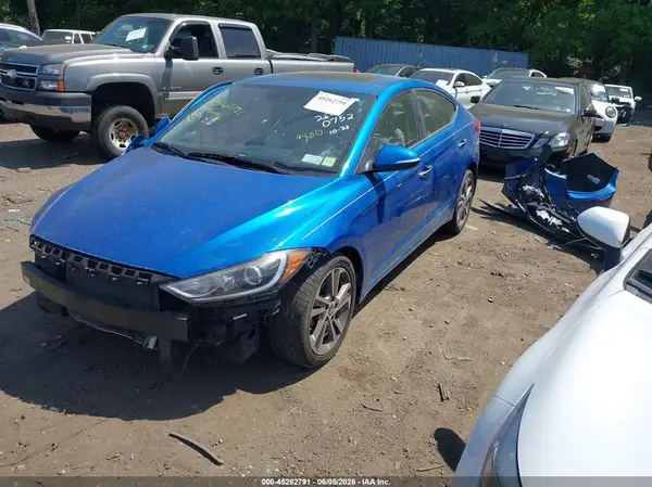 5NPD84LF4HH000647 2017 HYUNDAI ELANTRA - Image 2