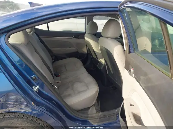5NPD84LF4HH002527 2017 HYUNDAI ELANTRA - Image 8