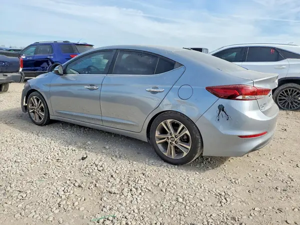 5NPD84LF4HH002785 2017 HYUNDAI ELANTRA - Image 2