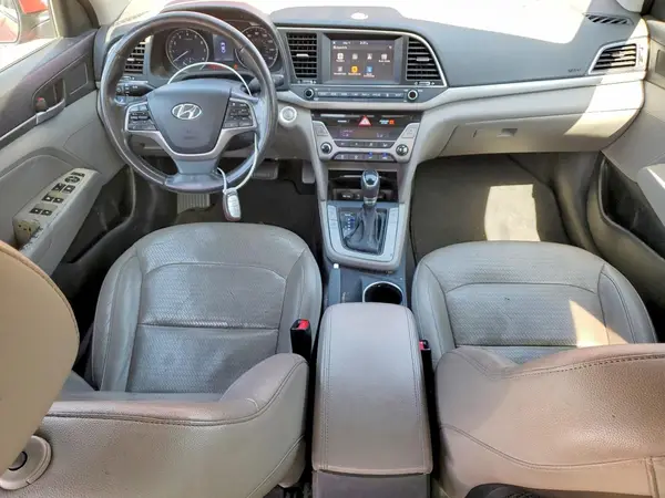 5NPD84LF4HH005556 2017 HYUNDAI ELANTRA - Image 8