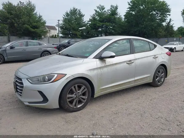 5NPD84LF4HH009199 2017 HYUNDAI ELANTRA - Image 2