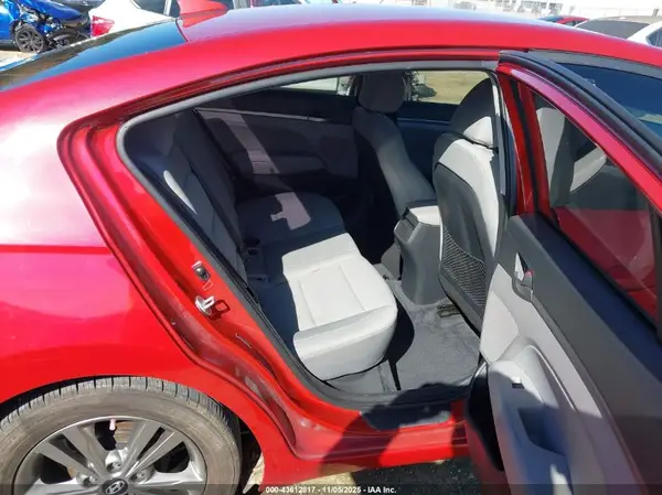 5NPD84LF4HH011390 2017 HYUNDAI ELANTRA - Image 8