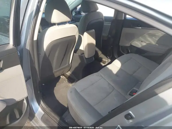 5NPD84LF4HH011504 2017 HYUNDAI ELANTRA - Image 8