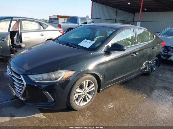 5NPD84LF4HH014211 2017 HYUNDAI ELANTRA - Image 2