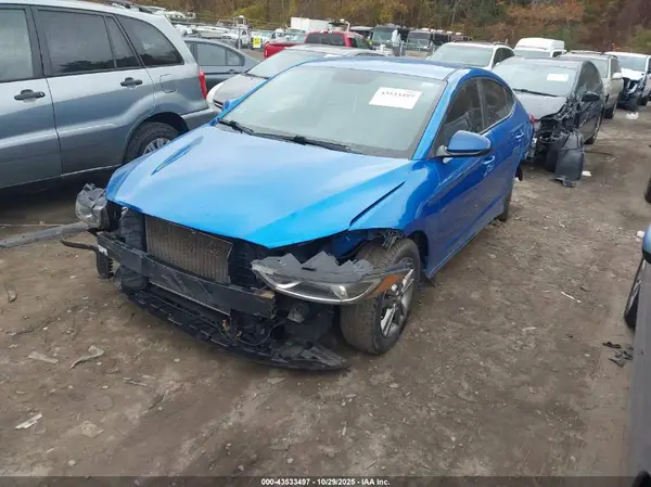 5NPD84LF4HH014323 2017 HYUNDAI ELANTRA - Image 2