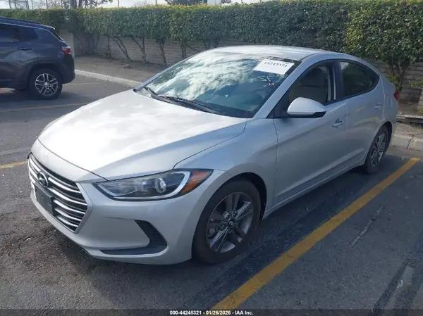 5NPD84LF4HH014743 2017 HYUNDAI ELANTRA - Image 2