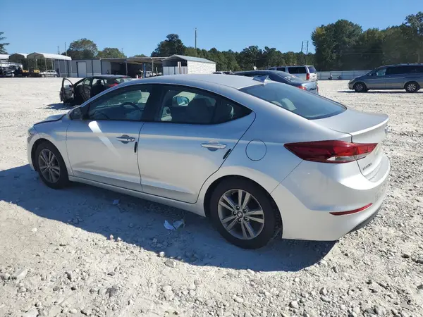 5NPD84LF4HH018310 2017 HYUNDAI ELANTRA - Image 2