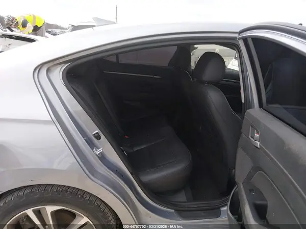 5NPD84LF4HH018629 2017 HYUNDAI ELANTRA - Image 8