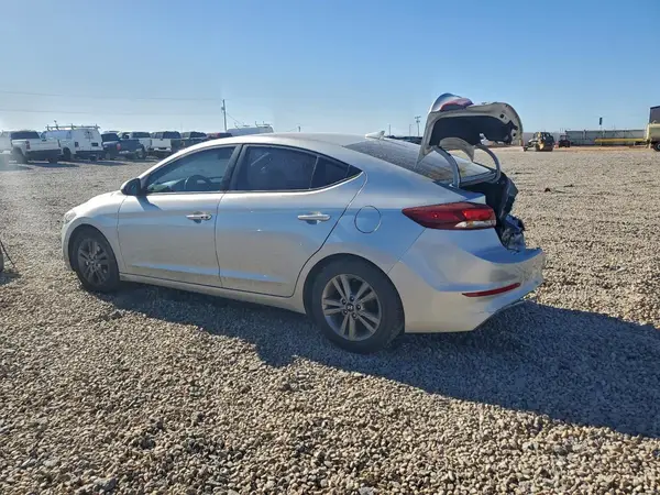 5NPD84LF4HH018808 2017 HYUNDAI ELANTRA - Image 2