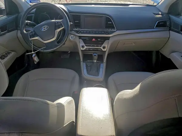 5NPD84LF4HH018808 2017 HYUNDAI ELANTRA - Image 8