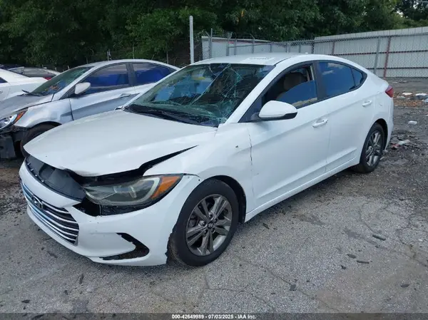 5NPD84LF4HH020056 2017 HYUNDAI ELANTRA - Image 2