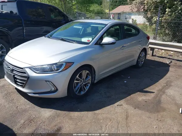 5NPD84LF4HH023636 2017 HYUNDAI ELANTRA - Image 2