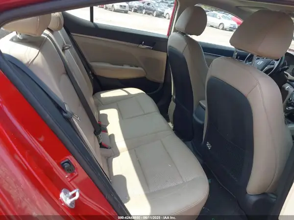 5NPD84LF4HH024088 2017 HYUNDAI ELANTRA - Image 8