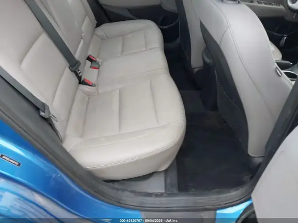 5NPD84LF4HH024429 2017 HYUNDAI ELANTRA - Image 8