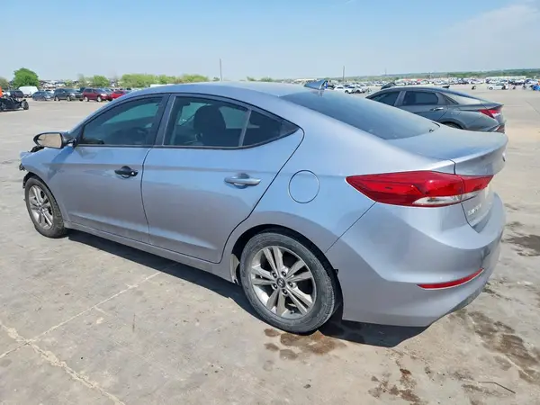 5NPD84LF4HH024804 2017 HYUNDAI ELANTRA - Image 2