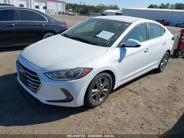 5NPD84LF4HH026584 2017 HYUNDAI ELANTRA - Image 2