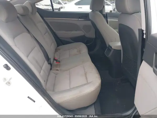 5NPD84LF4HH026763 2017 HYUNDAI ELANTRA - Image 8