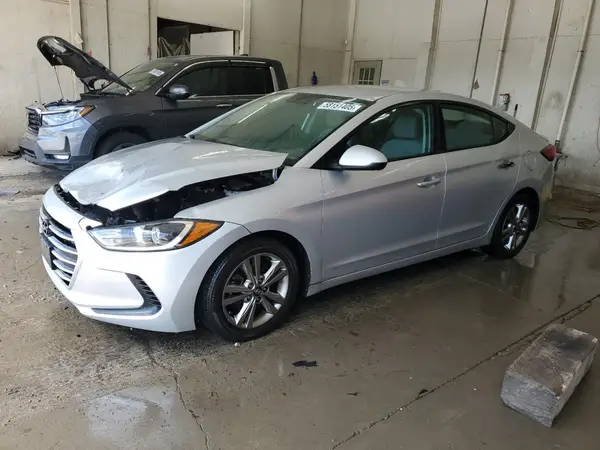 5NPD84LF4HH028111 2017 HYUNDAI ELANTRA - Image 1