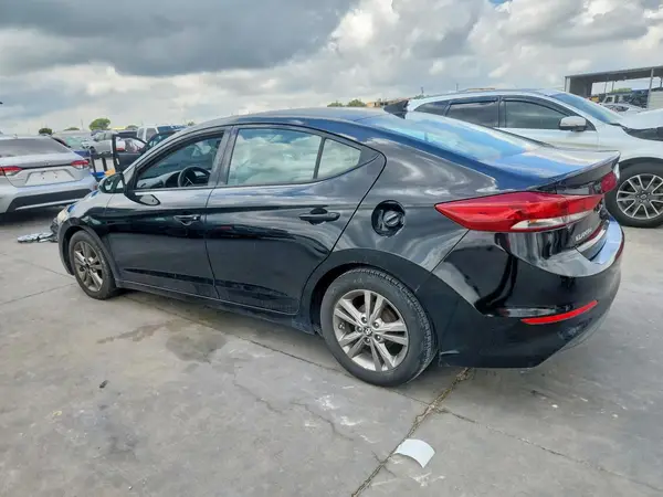 5NPD84LF4HH029212 2017 HYUNDAI ELANTRA - Image 2