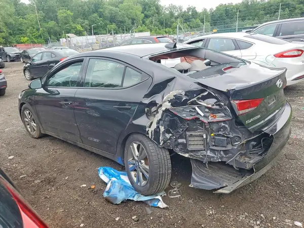 5NPD84LF4HH030828 2017 HYUNDAI ELANTRA - Image 2
