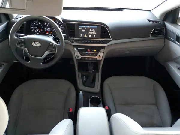 5NPD84LF4HH031669 2017 HYUNDAI ELANTRA - Image 8