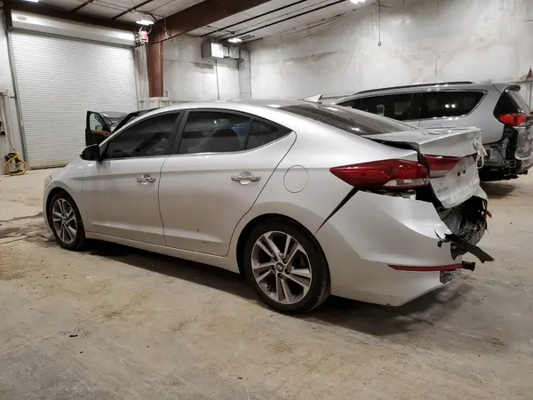 5NPD84LF4HH031882 2017 HYUNDAI ELANTRA - Image 2