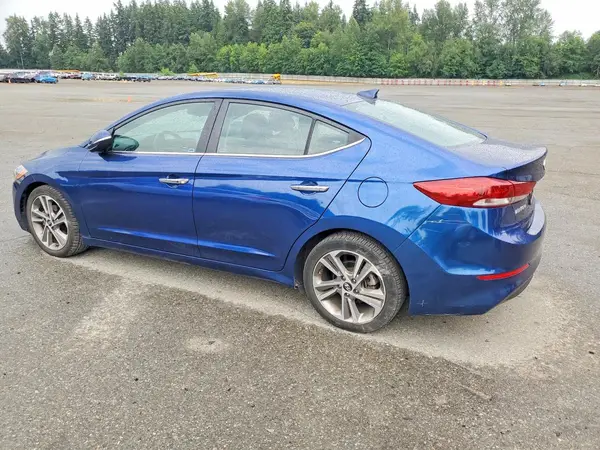5NPD84LF4HH032496 2017 HYUNDAI ELANTRA - Image 2